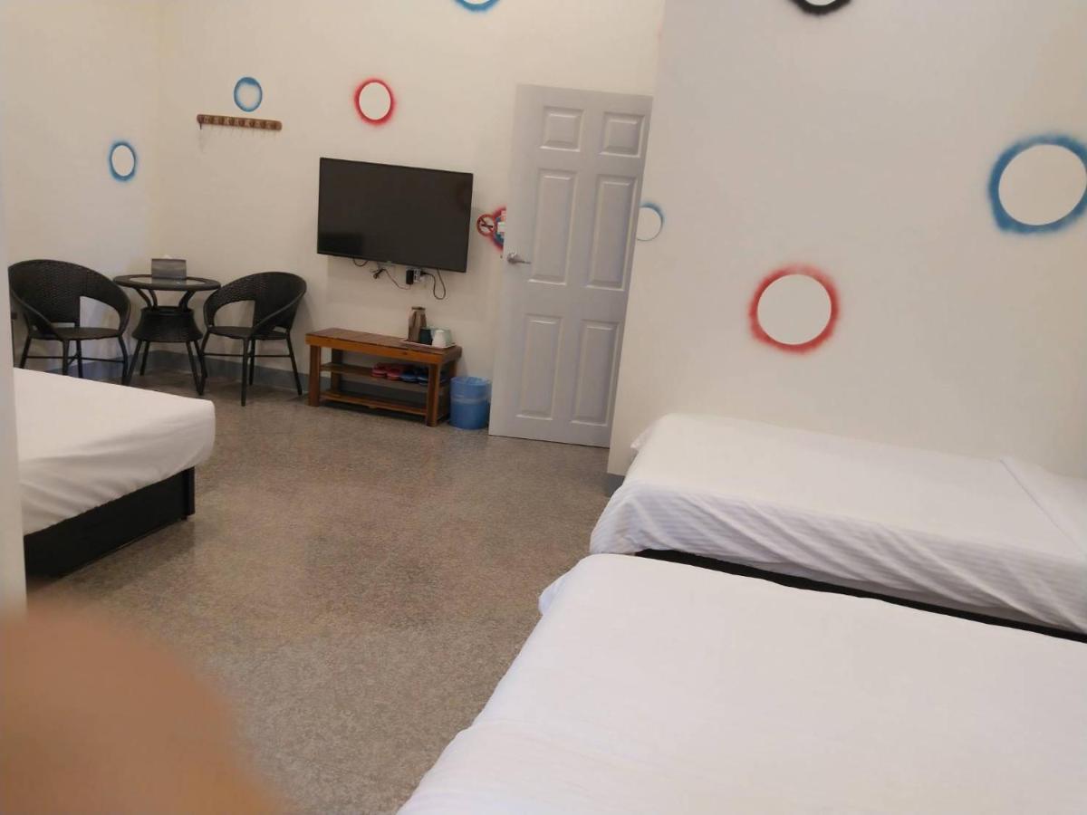 Sun Moon Lake Jinlongshan Bnb Yuchi Exterior photo